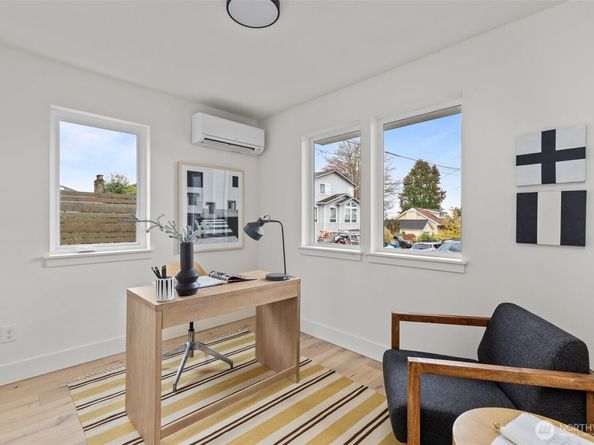 8407 42nd Avenue SW, Seattle WA 98136