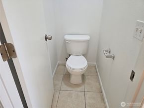 9925 S 242nd Place, Kent WA 98030