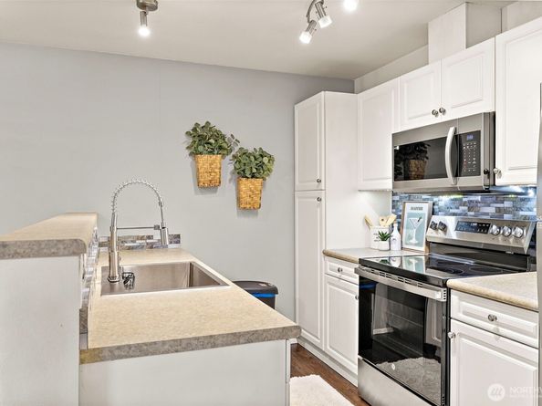 10825 SE 200th Street G303, Kent WA 98031