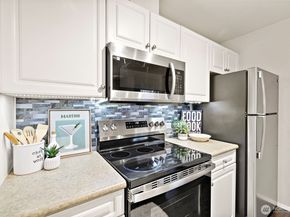 10825 SE 200th Street G303, Kent WA 98031