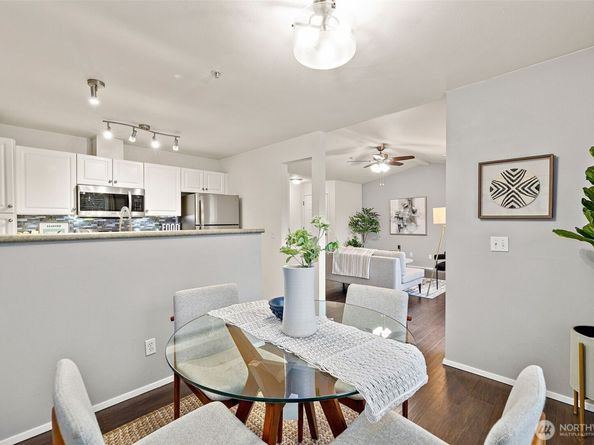 10825 SE 200th Street G303, Kent WA 98031