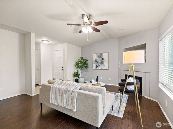 10825 SE 200th Street G303, Kent WA 98031