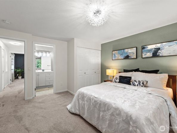 13324 NE 138th Pl, Kirkland WA 98034