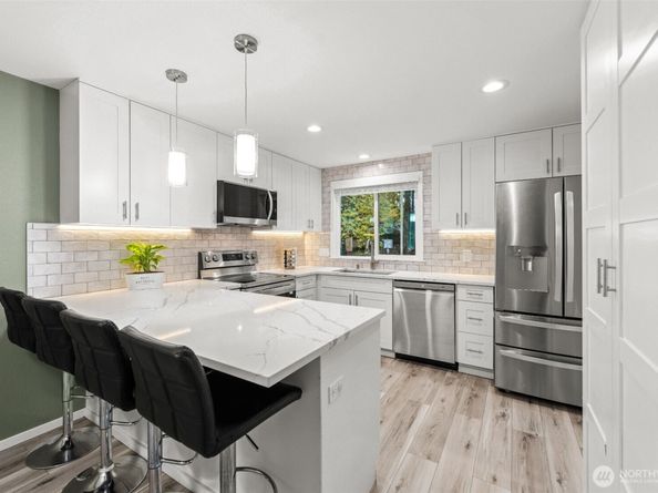 13324 NE 138th Pl, Kirkland WA 98034