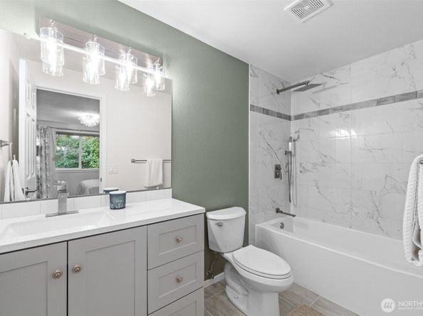 13324 NE 138th Pl, Kirkland WA 98034