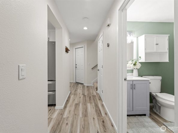 13324 NE 138th Pl, Kirkland WA 98034