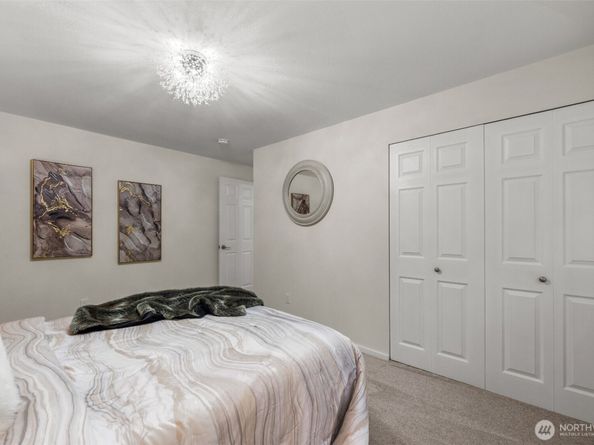 13324 NE 138th Pl, Kirkland WA 98034