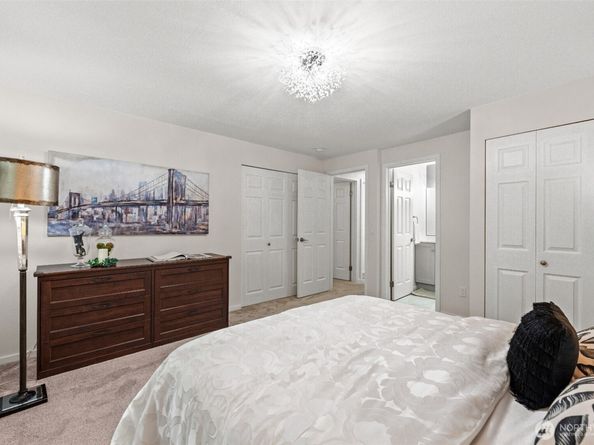 13324 NE 138th Pl, Kirkland WA 98034