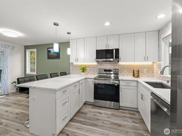 13324 NE 138th Pl, Kirkland WA 98034