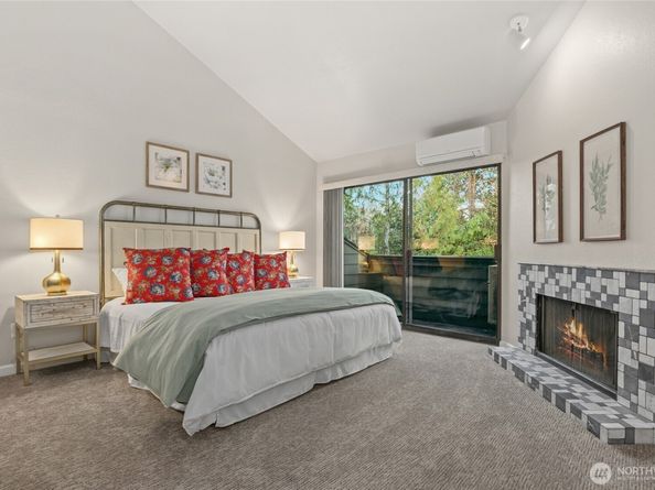 6 Lake Bellevue Drive 201, Bellevue WA 98005