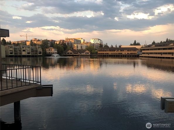 6 Lake Bellevue Drive 201, Bellevue WA 98005