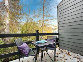 6 Lake Bellevue Drive 201, Bellevue WA 98005