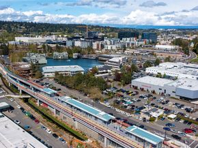 6 Lake Bellevue Drive 201, Bellevue WA 98005