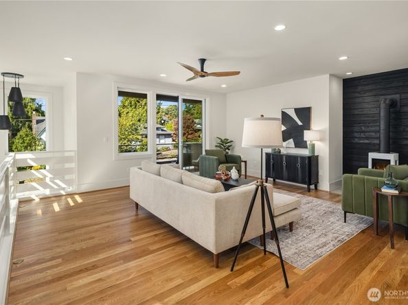 7342 20th Avenue NW, Seattle WA 98117