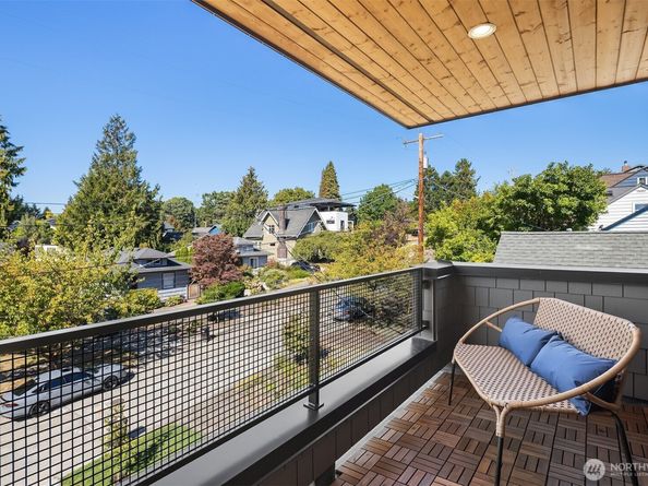 7342 20th Avenue NW, Seattle WA 98117