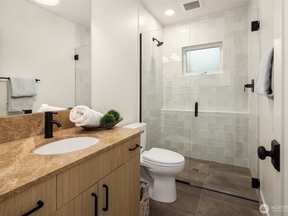 7342 20th Avenue NW, Seattle WA 98117