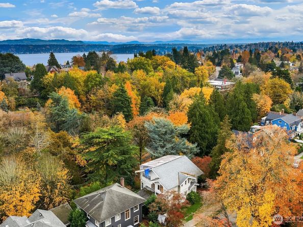 2540 34th Avenue S, Seattle WA 98144