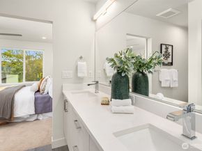 4572 22nd Avenue SW, Seattle WA 98106