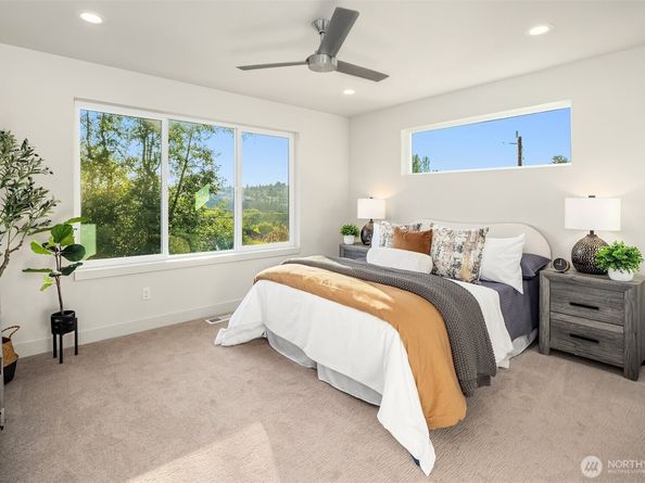 4572 22nd Avenue SW, Seattle WA 98106