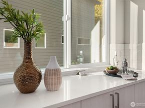 4572 22nd Avenue SW, Seattle WA 98106