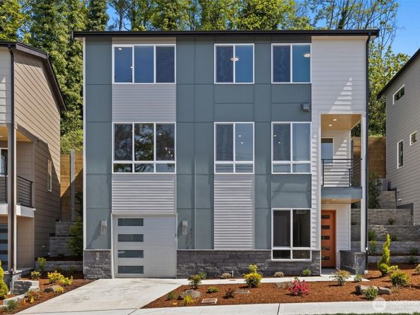 4572 22nd Avenue SW, Seattle WA 98106