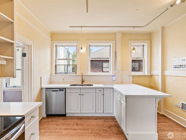 2915 Franklin Avenue E A, Seattle WA 98102