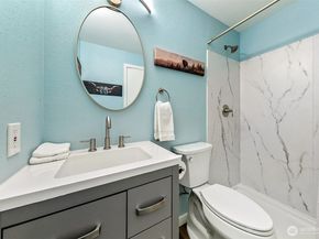 23001 Lakeview Drive I206, Mountlake Terrace WA 98043