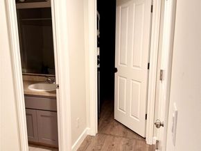 20932 W 49th Avenue, Lynnwood WA 98036