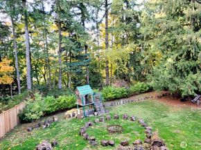 20932 W 49th Avenue, Lynnwood WA 98036