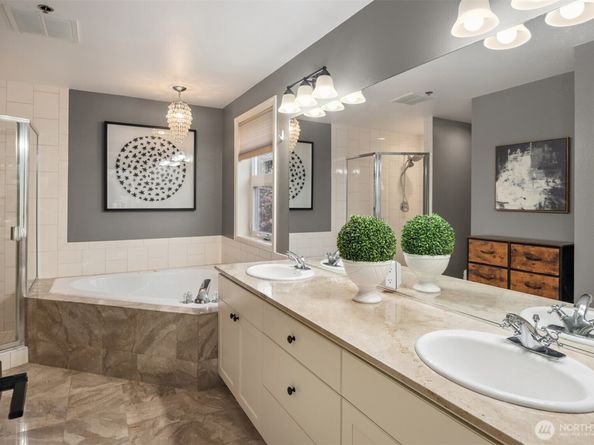 1416 6th Avenue N, Seattle WA 98109