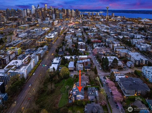 1416 6th Avenue N, Seattle WA 98109