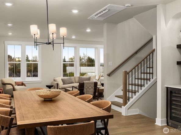 14306 149th Place NE 2, Woodinville WA 98072