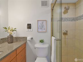 521 5th Avenue W 804, Seattle WA 98119