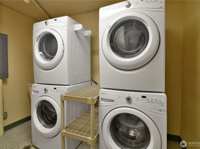 521 5th Avenue W 804, Seattle WA 98119