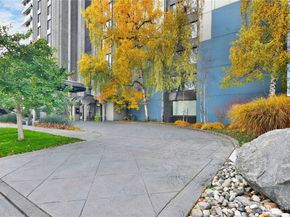 521 5th Avenue W 804, Seattle WA 98119