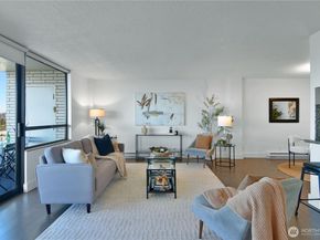 521 5th Avenue W 804, Seattle WA 98119