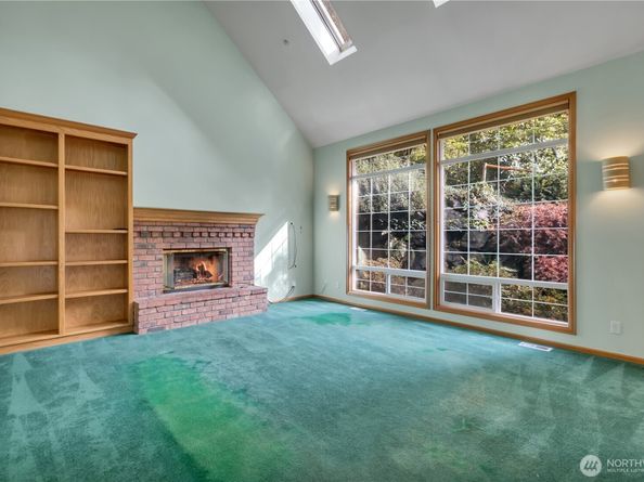 19225 SE 25th St, Sammamish WA 98075