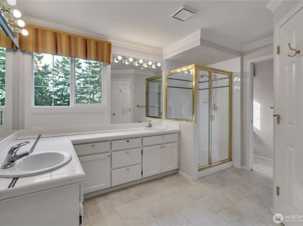 19225 SE 25th St, Sammamish WA 98075