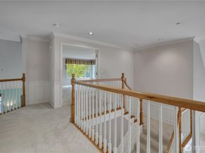 19225 SE 25th St, Sammamish WA 98075