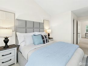 1952 18th Avenue NE, Issaquah WA 98029