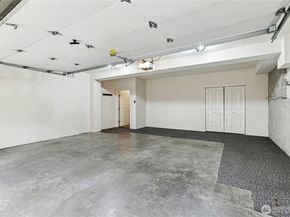 1952 18th Avenue NE, Issaquah WA 98029