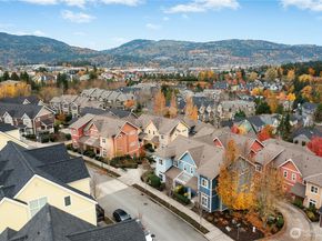 1952 18th Avenue NE, Issaquah WA 98029