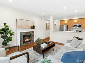 1952 18th Avenue NE, Issaquah WA 98029