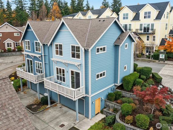 1952 18th Avenue NE, Issaquah WA 98029