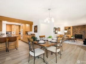 1414 9th Avenue N 105, Edmonds WA 98020