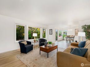 1414 9th Avenue N 105, Edmonds WA 98020