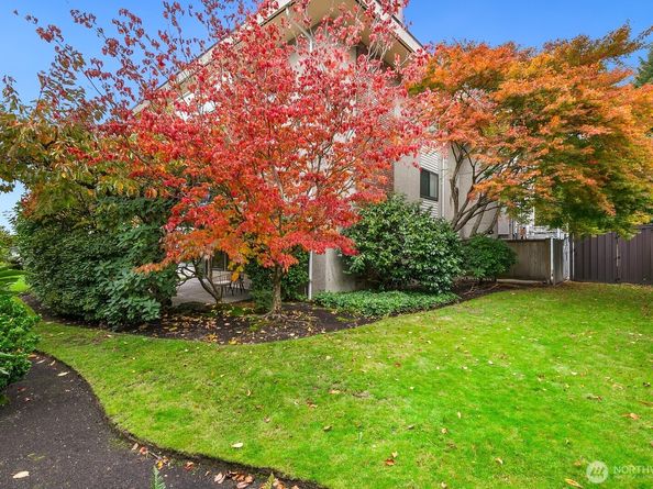 1414 9th Avenue N 105, Edmonds WA 98020