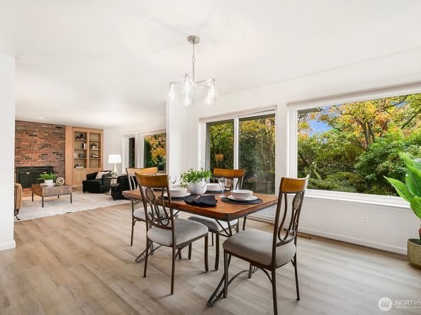 1414 9th Avenue N 105, Edmonds WA 98020