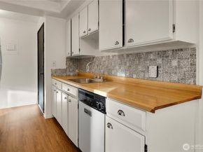 18904 NW 8th Avenue 230, Shoreline WA 98177