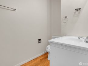 18904 NW 8th Avenue 230, Shoreline WA 98177